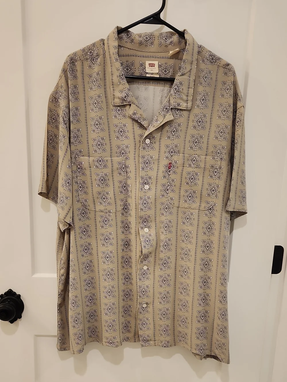 Levi's Beige Short-Sleeve Button-Down with Blue Print